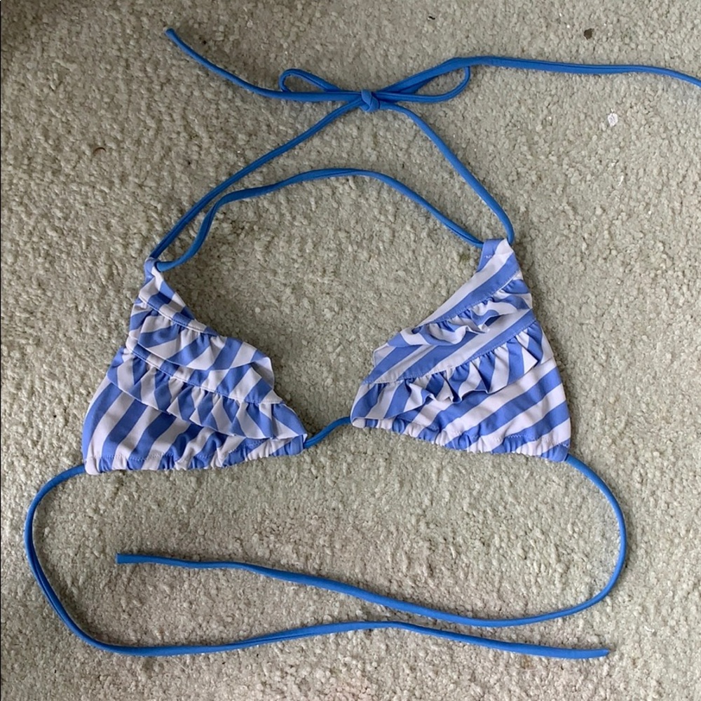Ruffled bikini top
